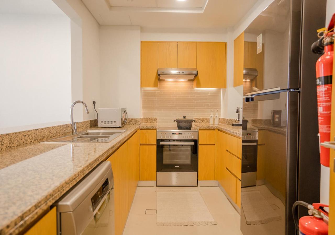 Nasma Luxury Stays - Bellevue Tower 1 Дубай Екстериор снимка